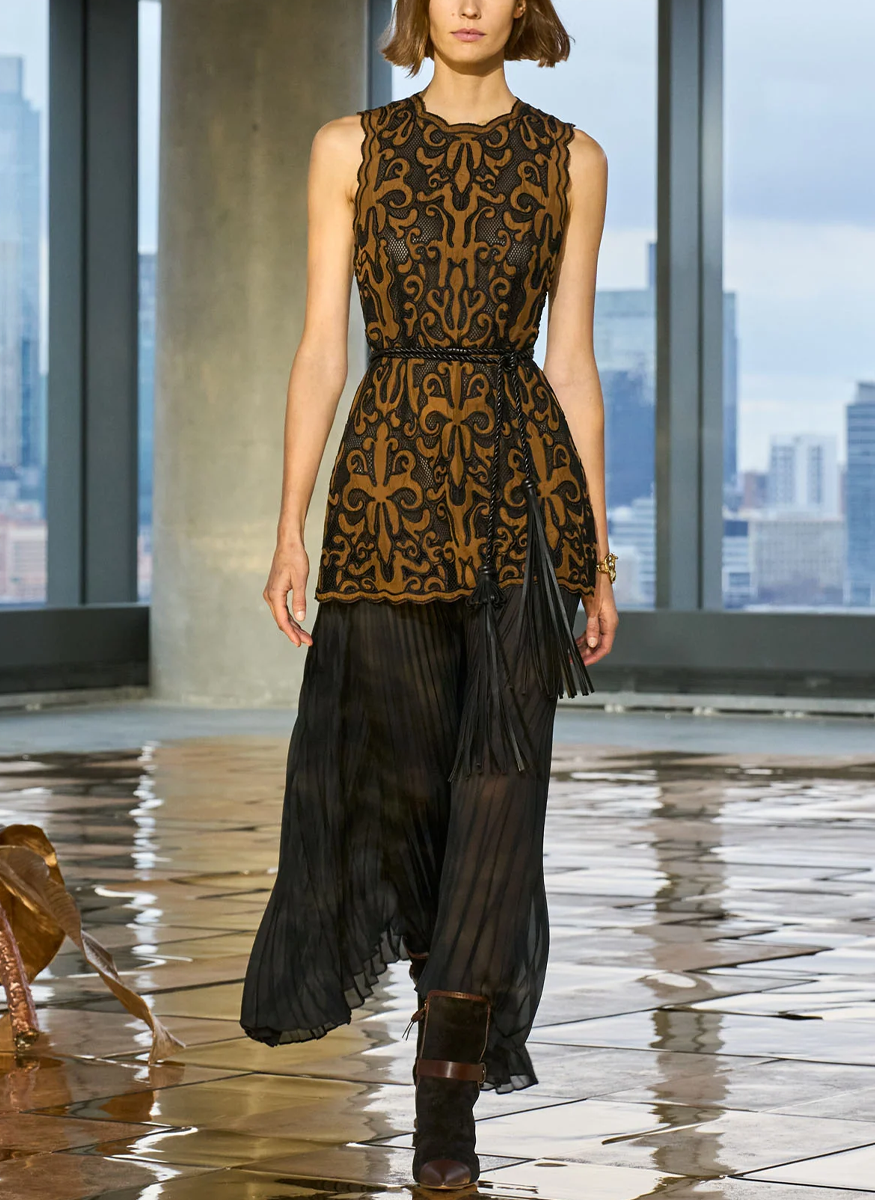 Auryn Applique Sleeveless Long Dress