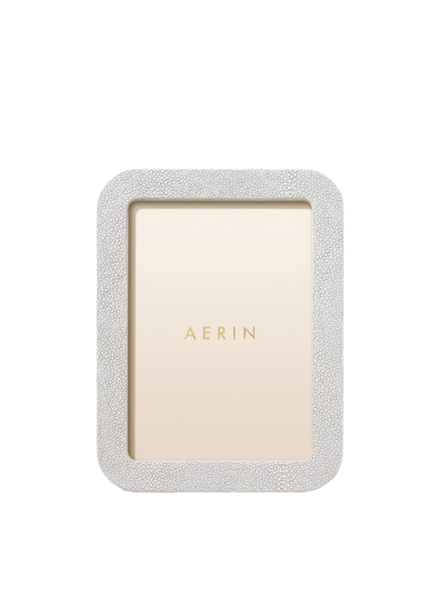 Modern Shagreen Frame in Dove, 5x7