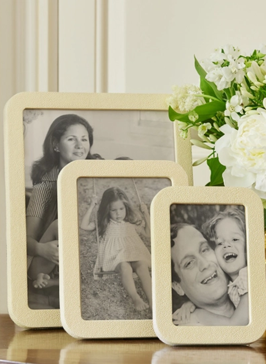 Modern Shagreen Frame in Cream, 4x6