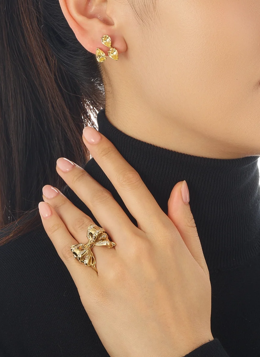 Canary Floating Diamonds Nova Ear Huggies - Anabela Chan