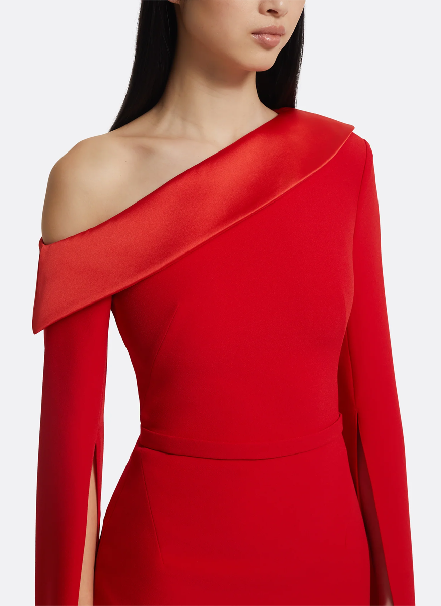Rinoa Long Gown in Cherry Red - Safiyaa