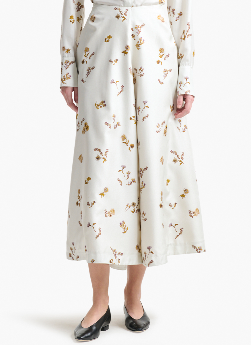 Varda Skirt in Silk Macadamia Shibori Flower Print - Altuzarra