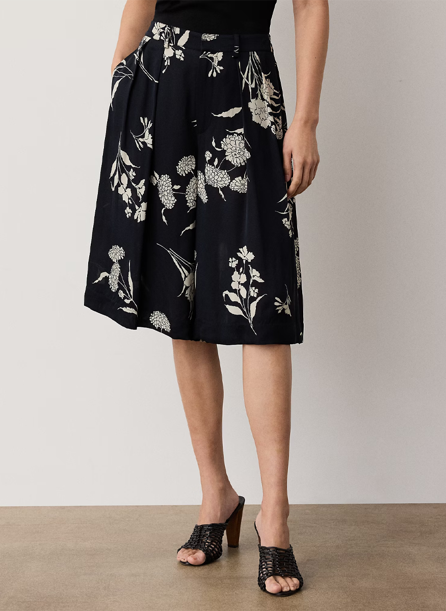 Averey Wild Flower Printed Pleated Shorts