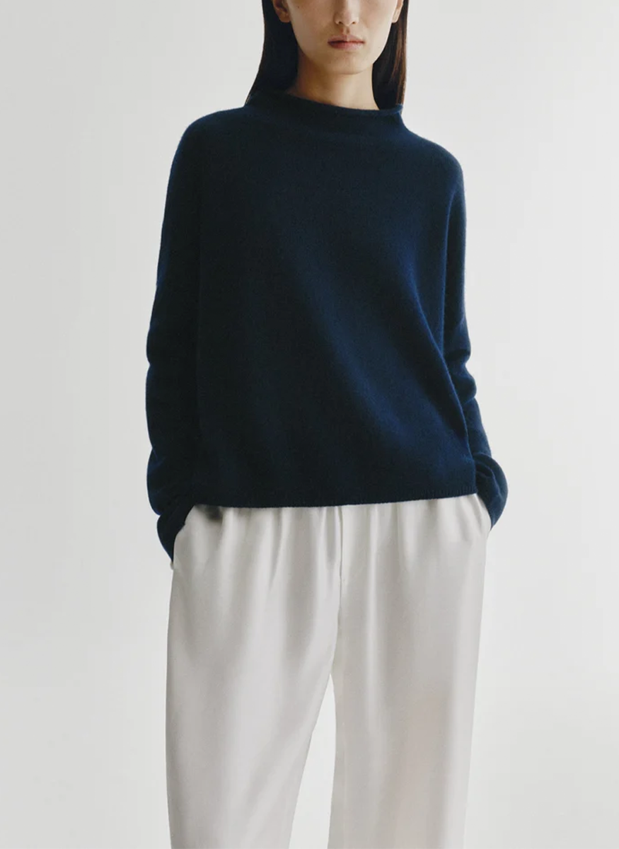 Sandy Sweater - Lisa Yang
