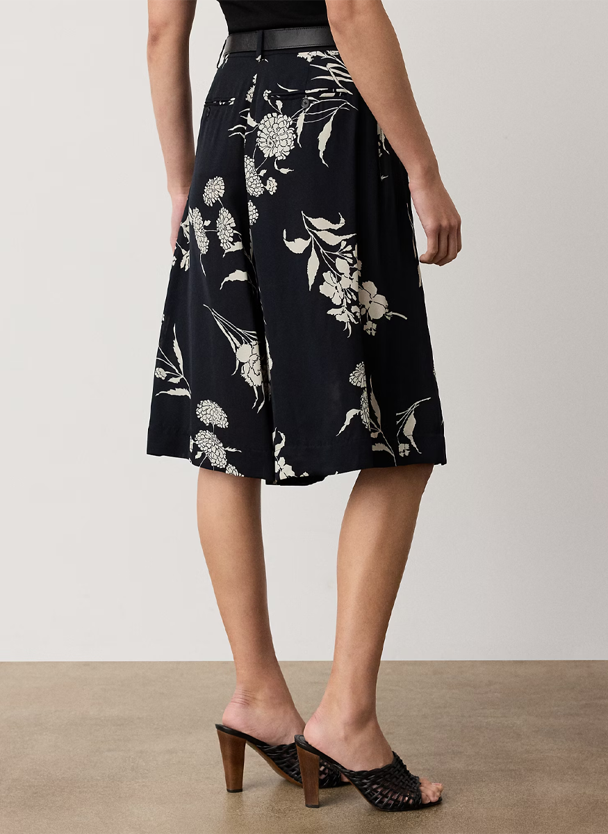 Averey Wild Flower Printed Pleated Shorts