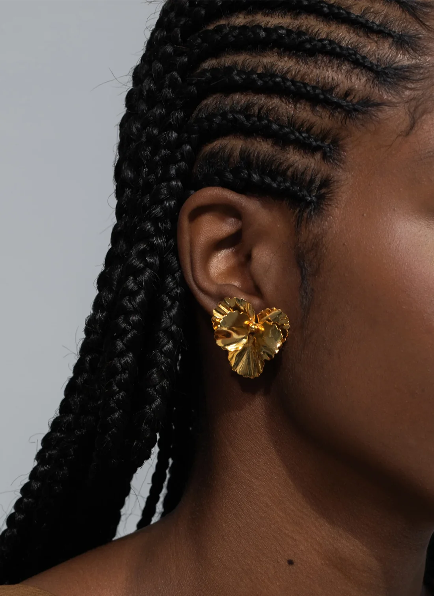 Pansy Earrings in Gold