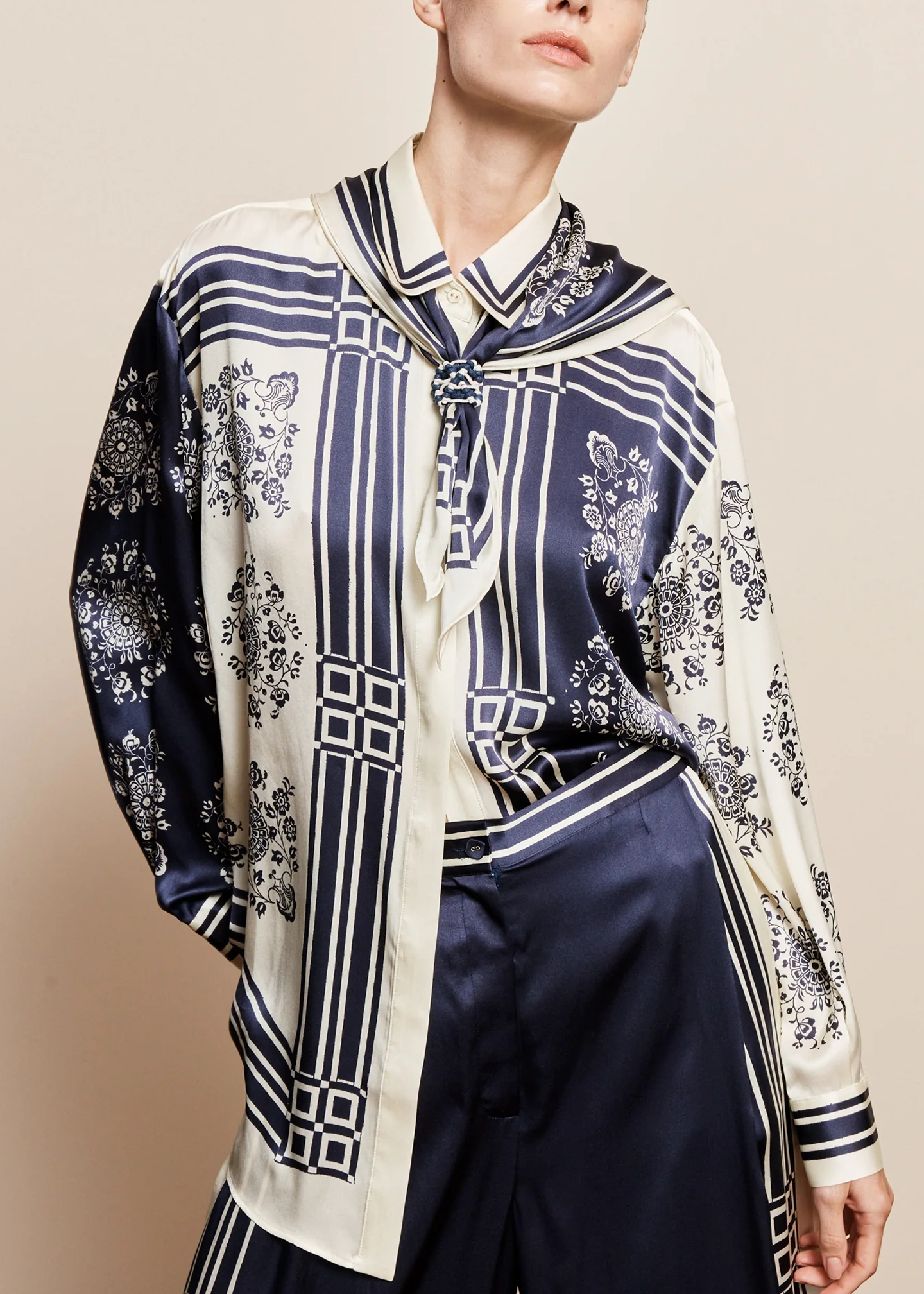Banderra Scarf Silk Shirt - Alémais