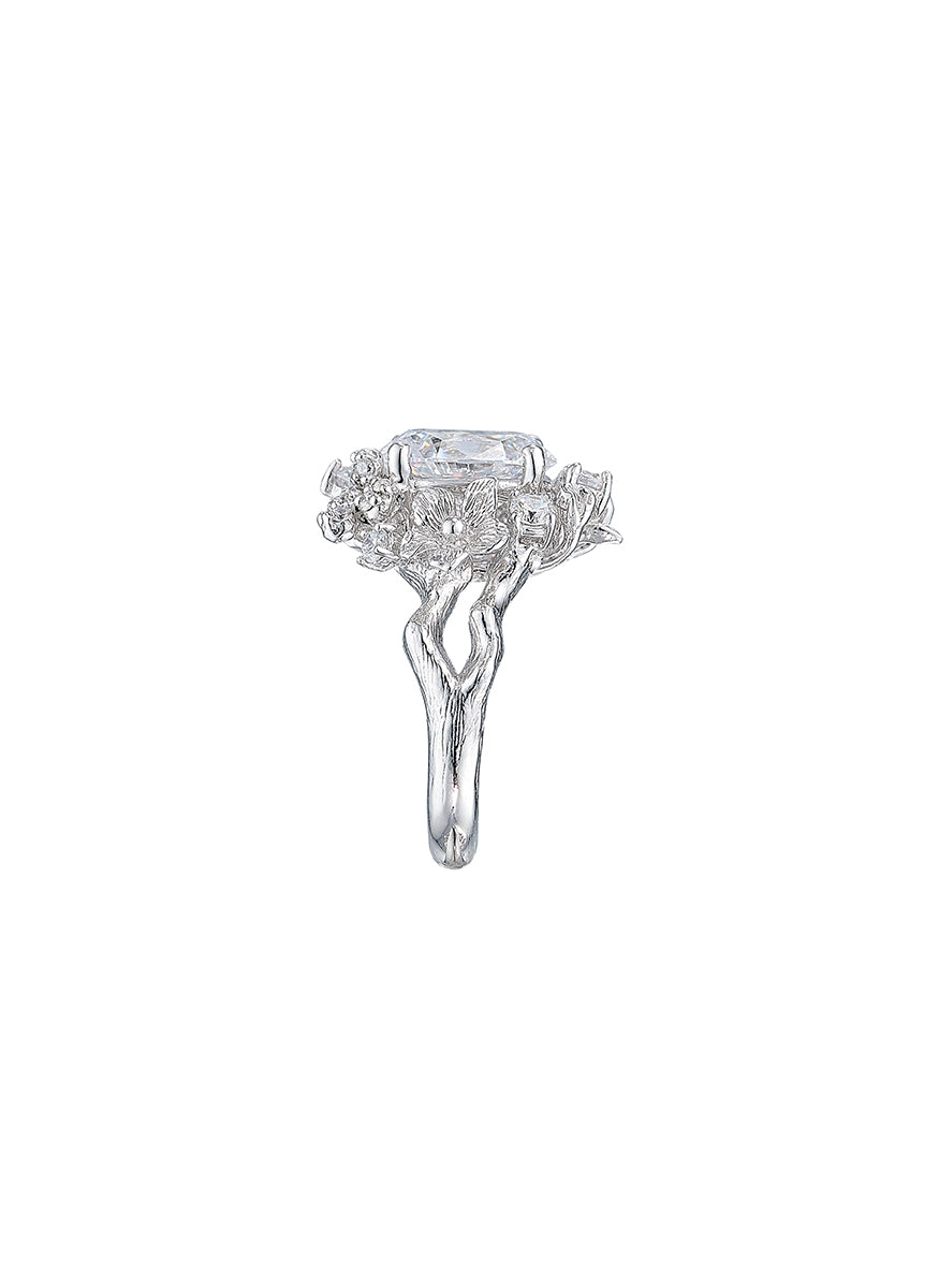 "White Posy Diamond" Ring - Anabela Chan